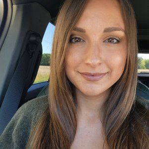 Meet your Posher, Julie